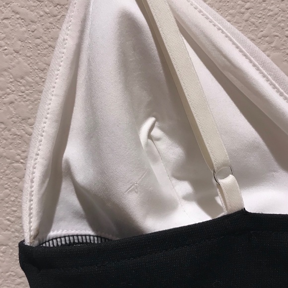 Victoria’s Secret Crop Top SALE 🌺 - Picture 5 of 5